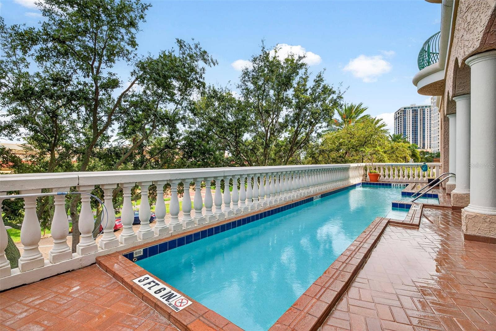 288 BEACH DRIVE NE, #4B, St Petersburg, FL 33701 Pool