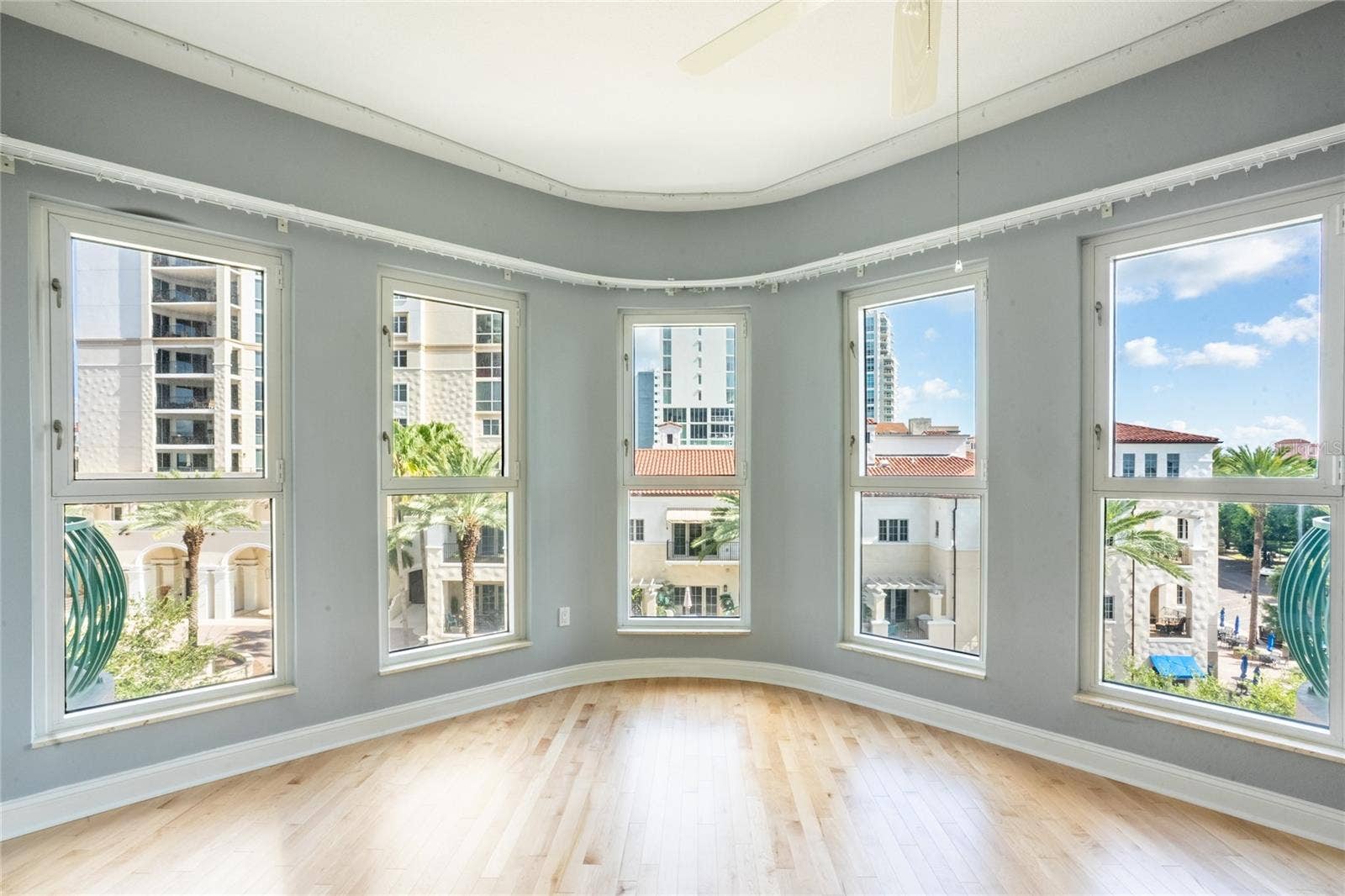 288 BEACH DRIVE NE, #4B, St Petersburg, FL 33701 Primary Bedroom