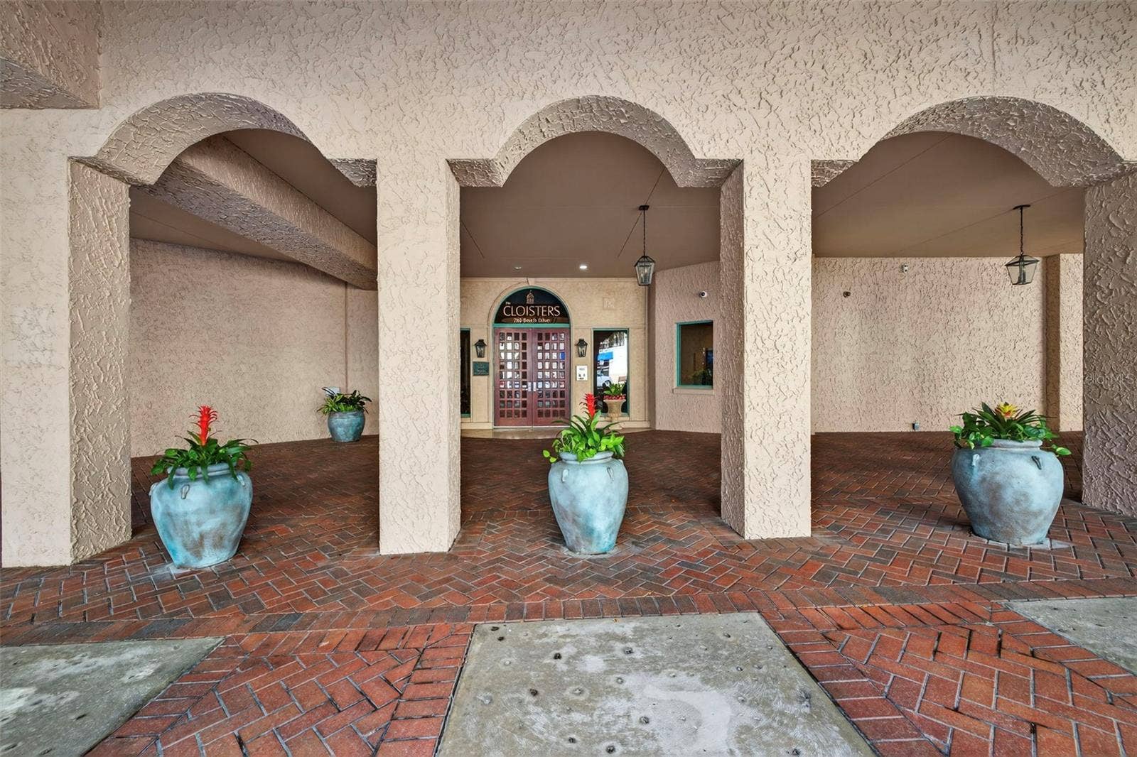 288 BEACH DRIVE NE, #4B, St Petersburg, FL 33701 Front - Cloisters on Beach Drive