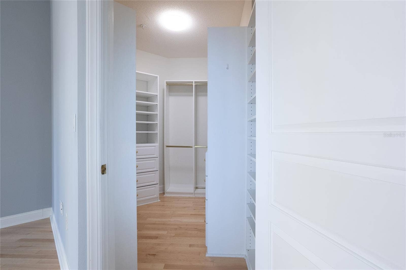 288 BEACH DRIVE NE, #4B, St Petersburg, FL 33701 Walk-in Closet
