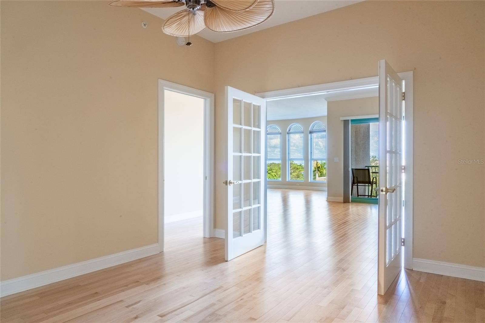 288 BEACH DRIVE NE, #4B, St Petersburg, FL 33701 Dinette