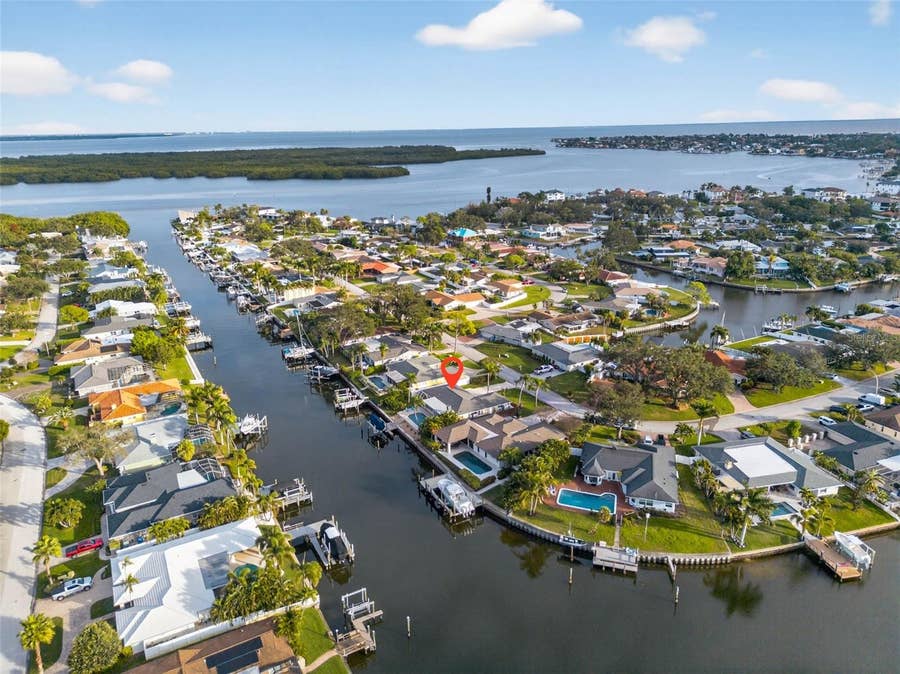 Property photo for 1963 TANGLEWOOD DRIVE NE, St Petersburg, FL