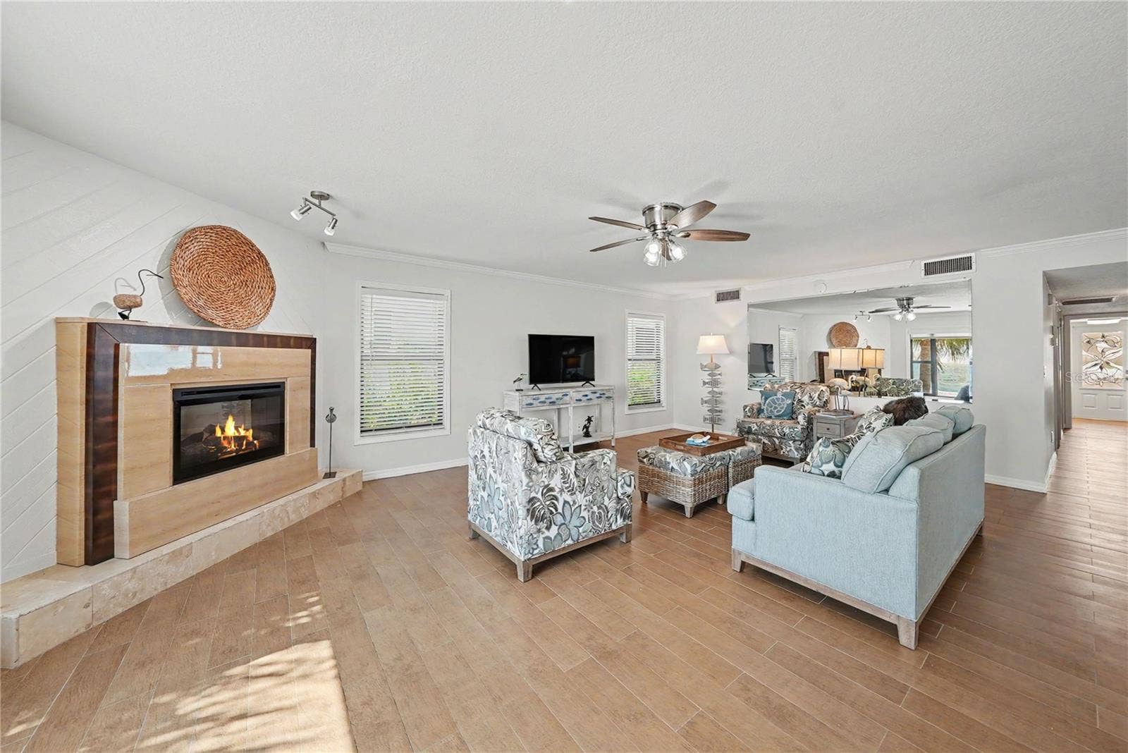 19936 GULF BOULEVARD, Indian Shores, FL 33785 19936 GULF BOULEVARD, Indian Shores, FL 33785