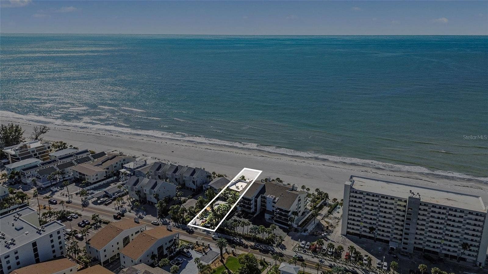 19936 GULF BOULEVARD, Indian Shores, FL 33785 A location and parcel size that offers multiple opportunities for its use.