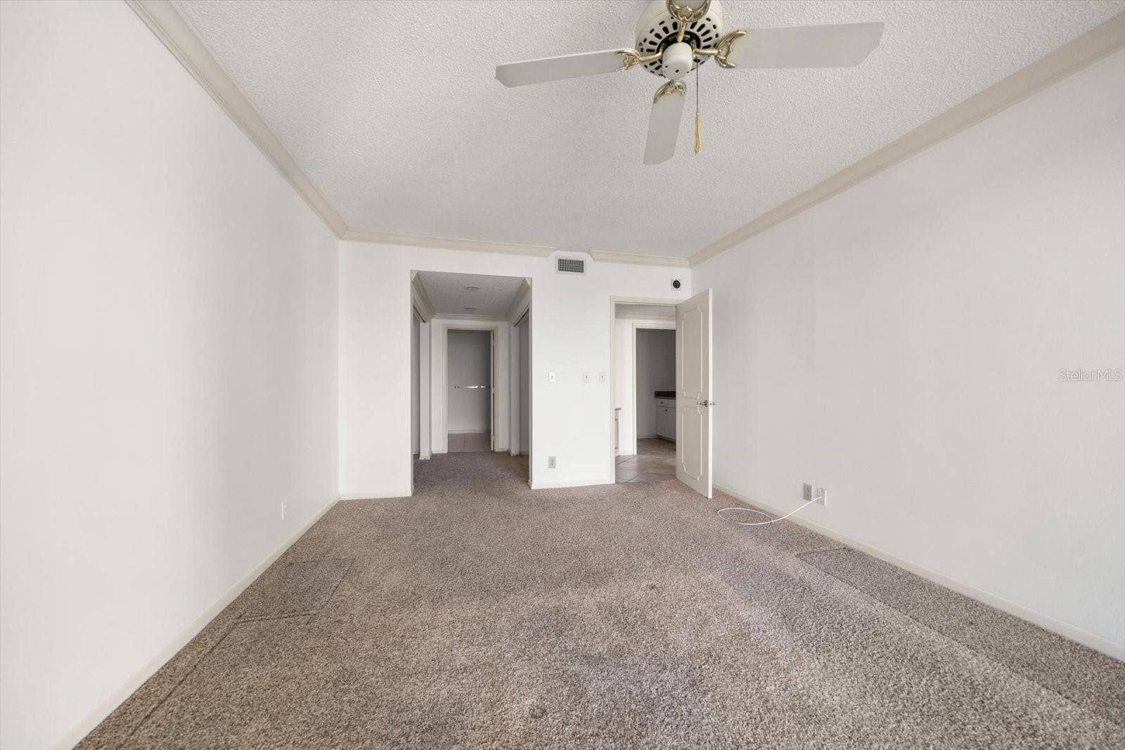 1501 GULF BOULEVARD, #604, Clearwater Beach, FL 33767 1501 GULF BOULEVARD, #604, Clearwater Beach, FL 33767