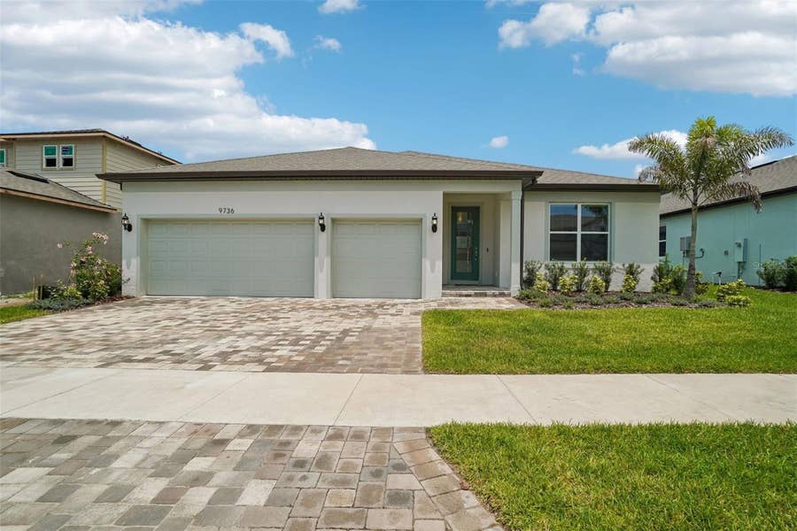 Property photo for 9736 AUTUMN RIDGE AVENUE, Riverview, FL