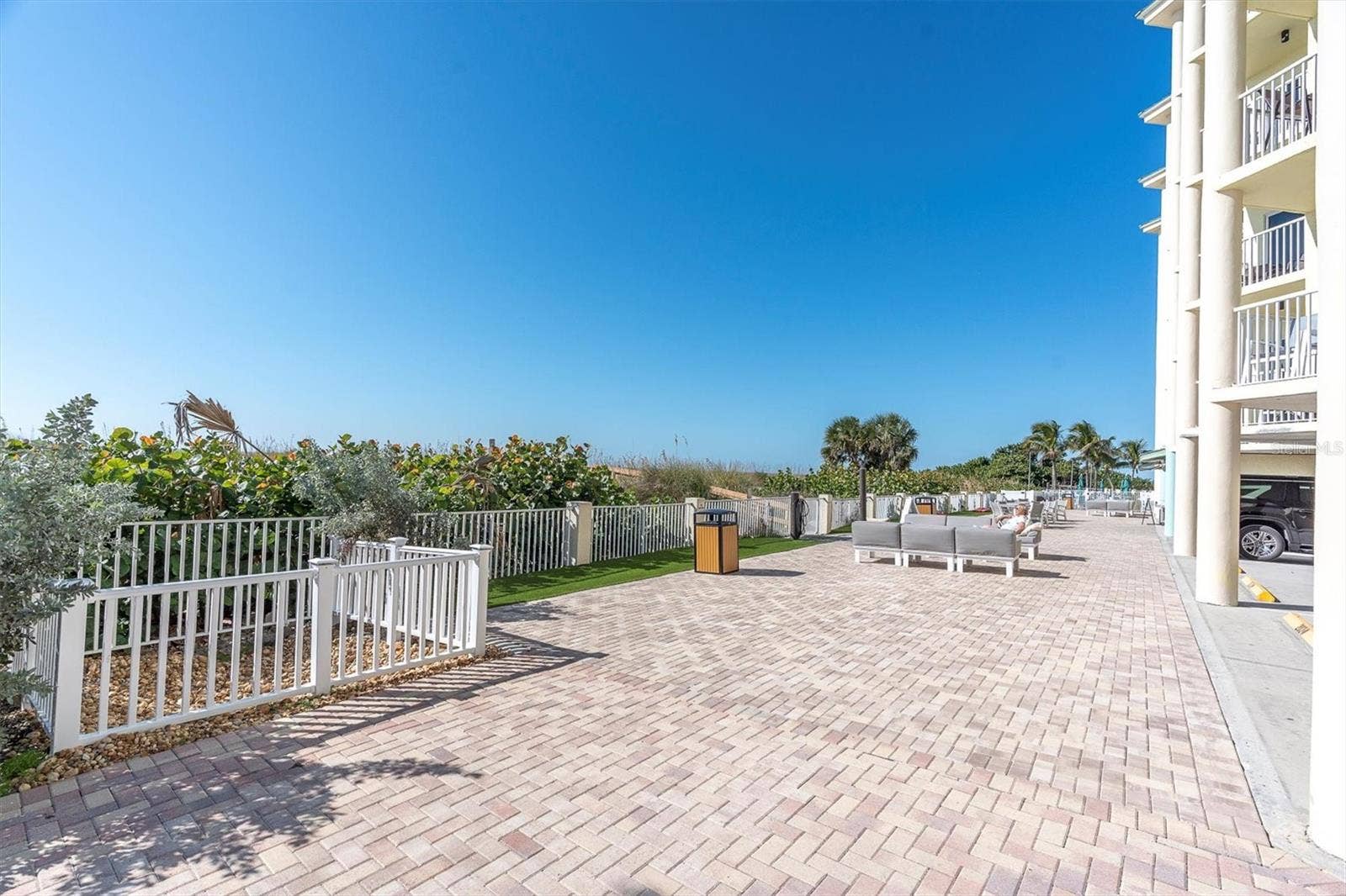12000 GULF BOULEVARD, #207N, Treasure Island, FL 33706 patio