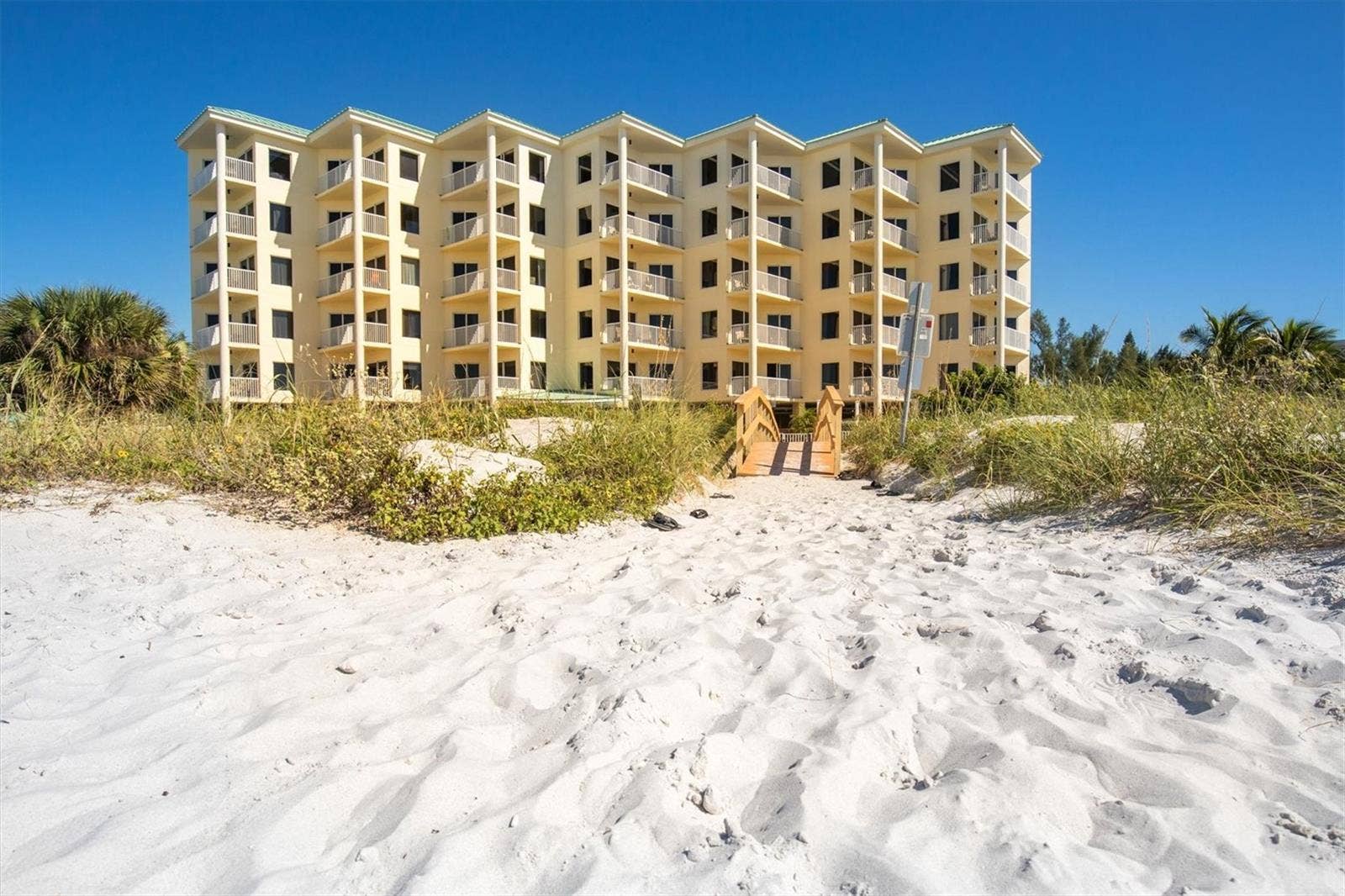 12000 GULF BOULEVARD, #207N, Treasure Island, FL 33706 Beach side