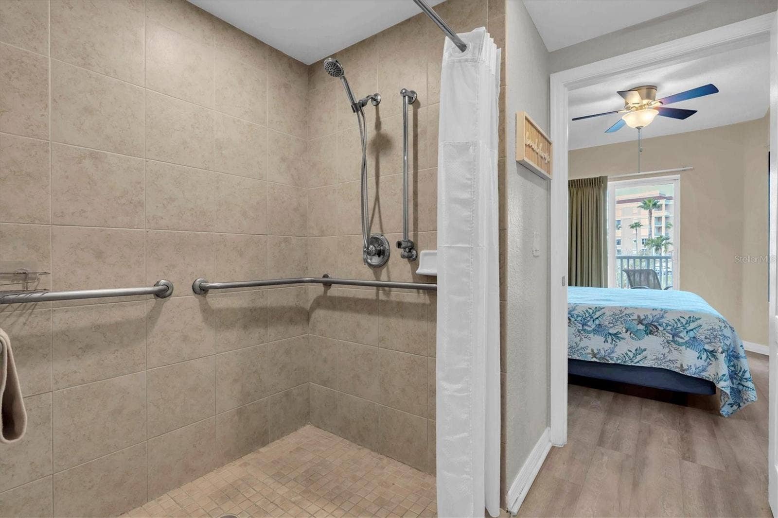 12000 GULF BOULEVARD, #207N, Treasure Island, FL 33706 accessible shower