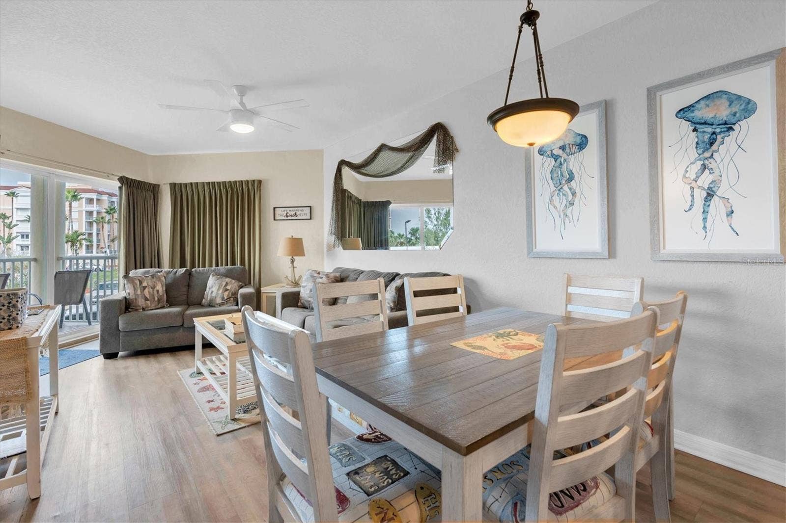 12000 GULF BOULEVARD, #207N, Treasure Island, FL 33706 dining/living