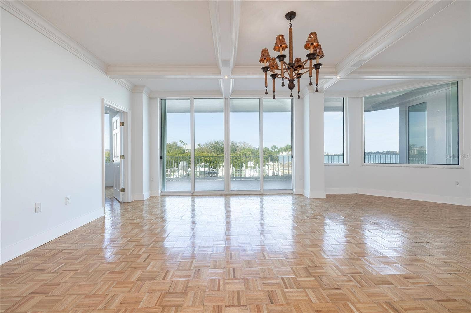 2 SEASIDE LANE, #103, Belleair, FL 33756 2 SEASIDE LANE, #103, Belleair, FL 33756