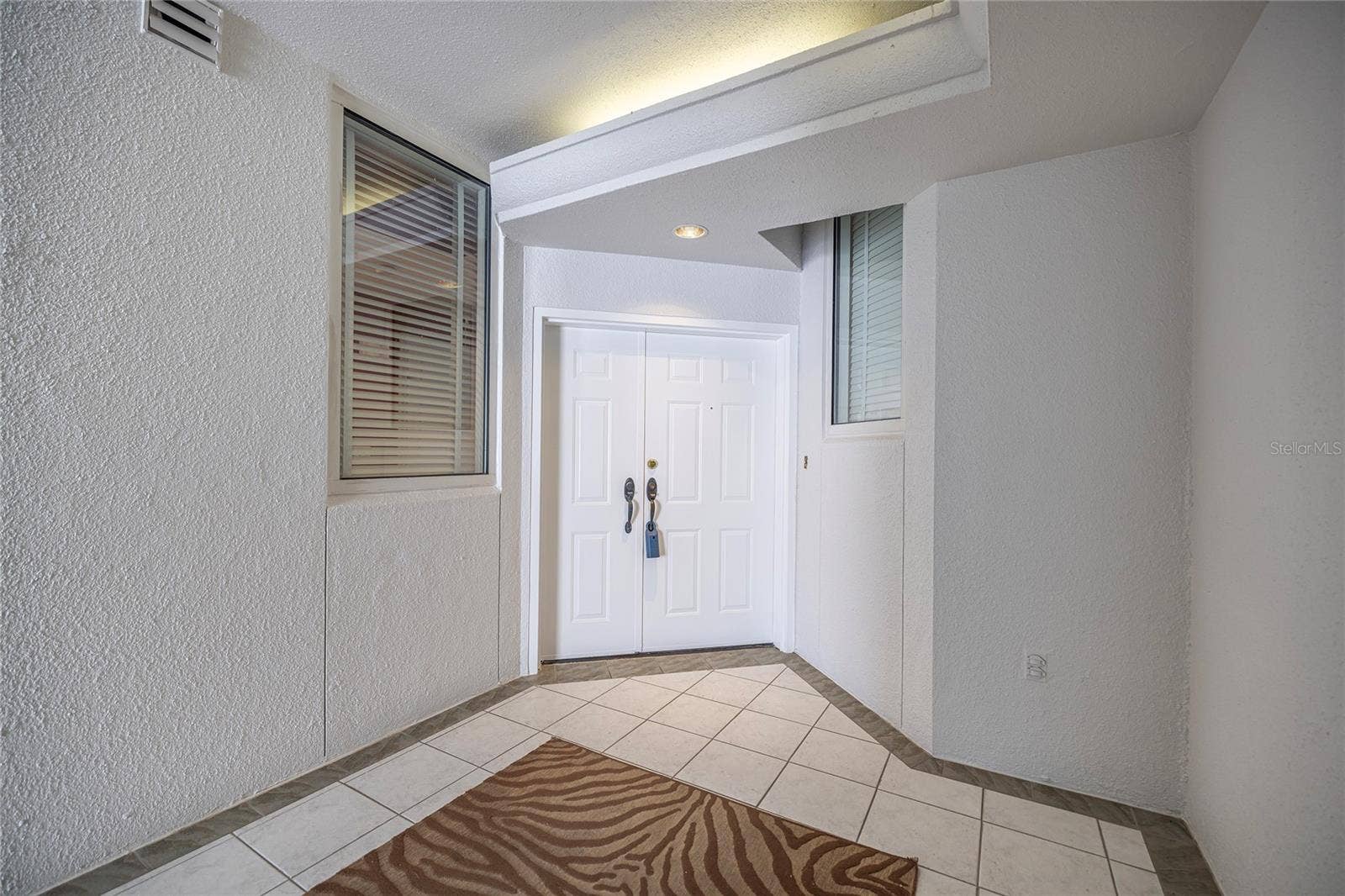 2 SEASIDE LANE, #103, Belleair, FL 33756 Front Entry