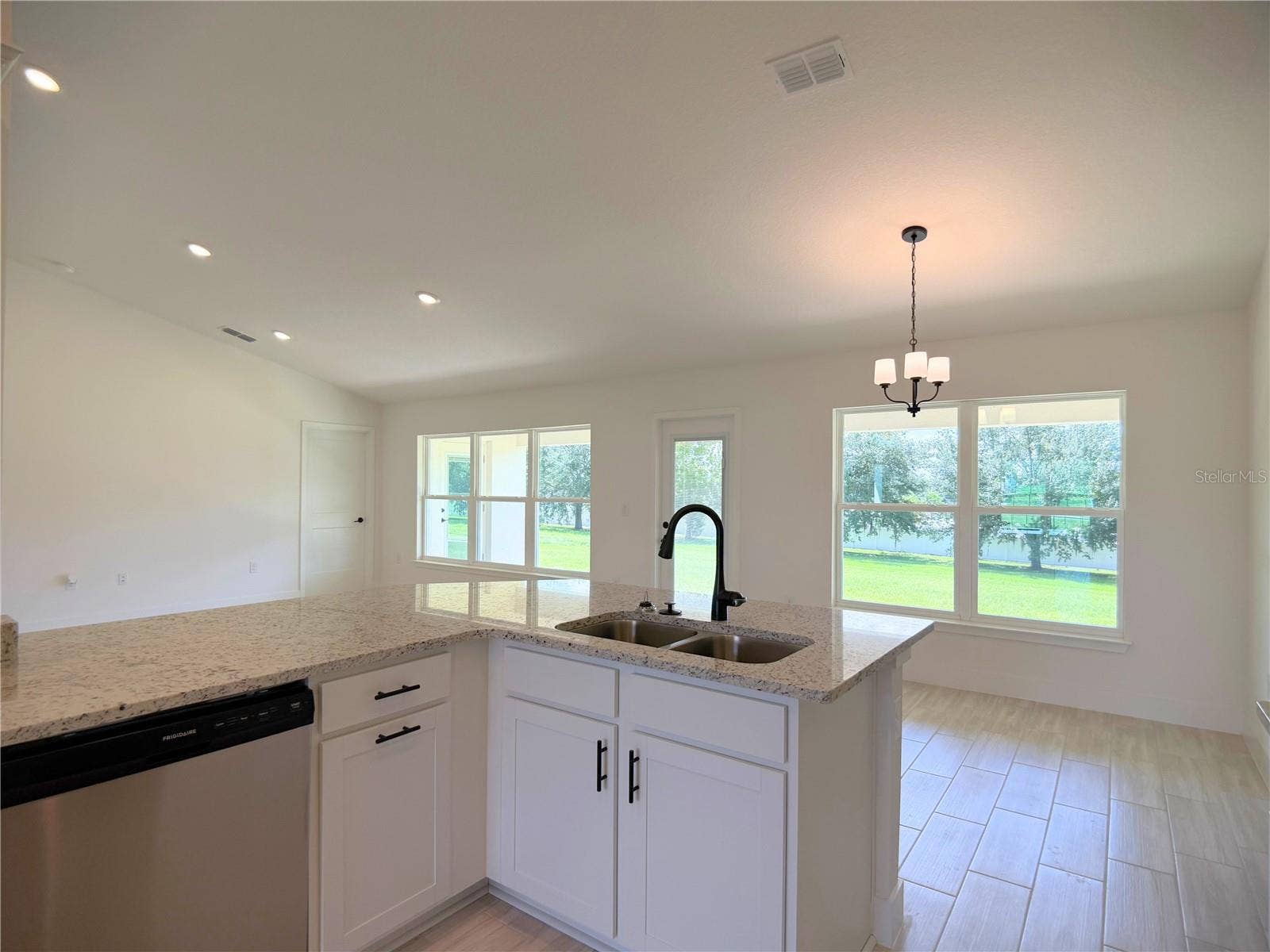 37041 HIDDEN VIEW CIRCLE, Dade City, FL 33523