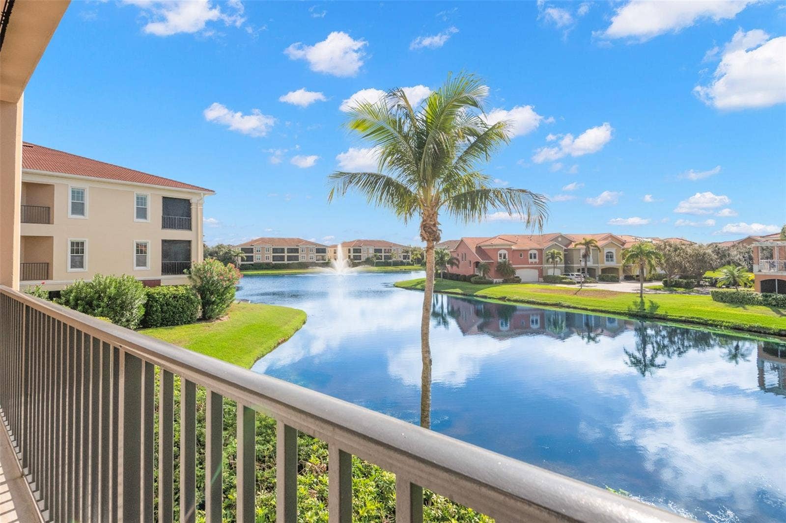8 ACADEMY WAY S, #123, St Petersburg, FL 33711 8 ACADEMY WAY S, #123, St Petersburg, FL 33711