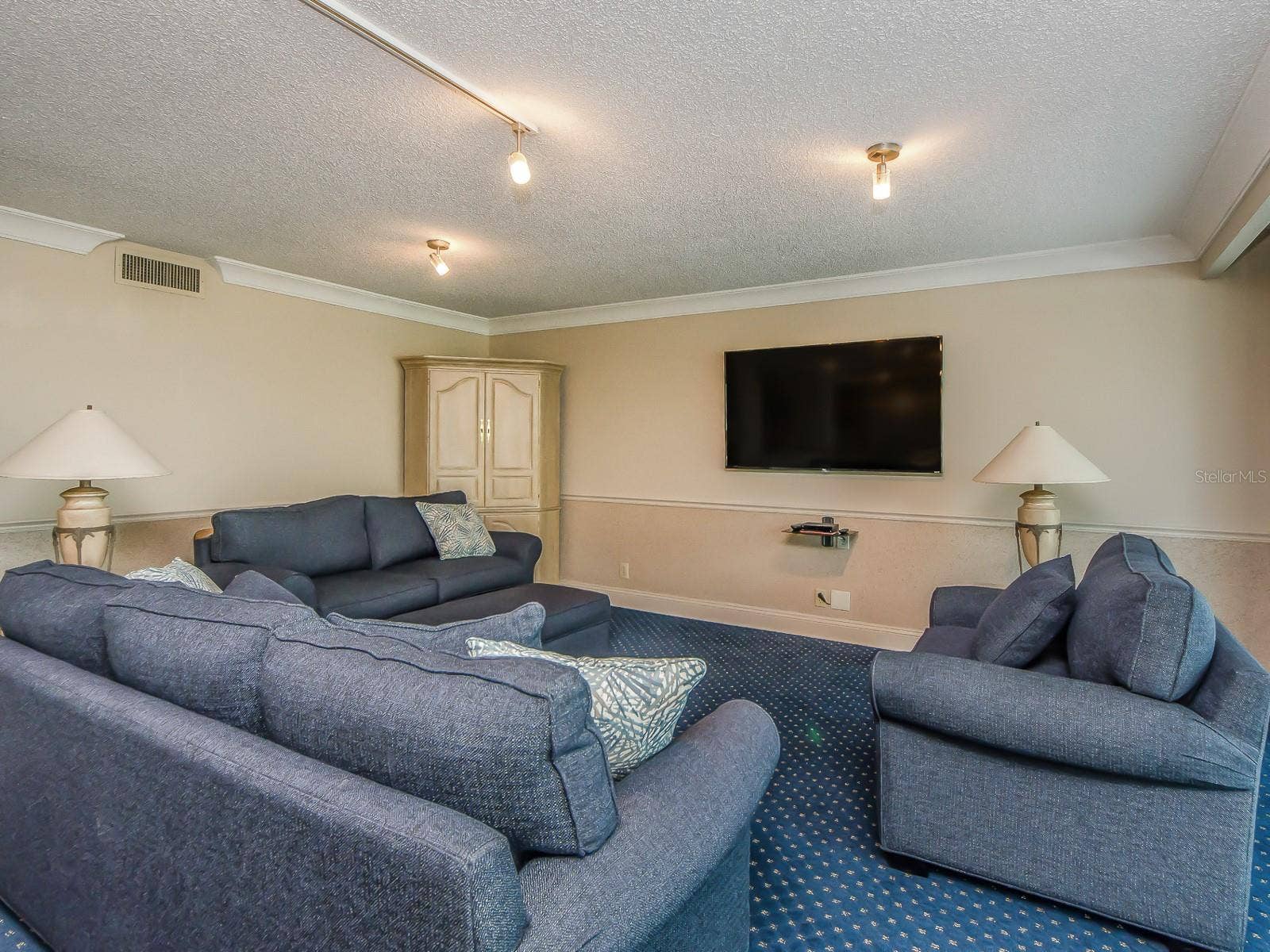1430 GULF BOULEVARD, #110, Clearwater, FL 33767 Club House