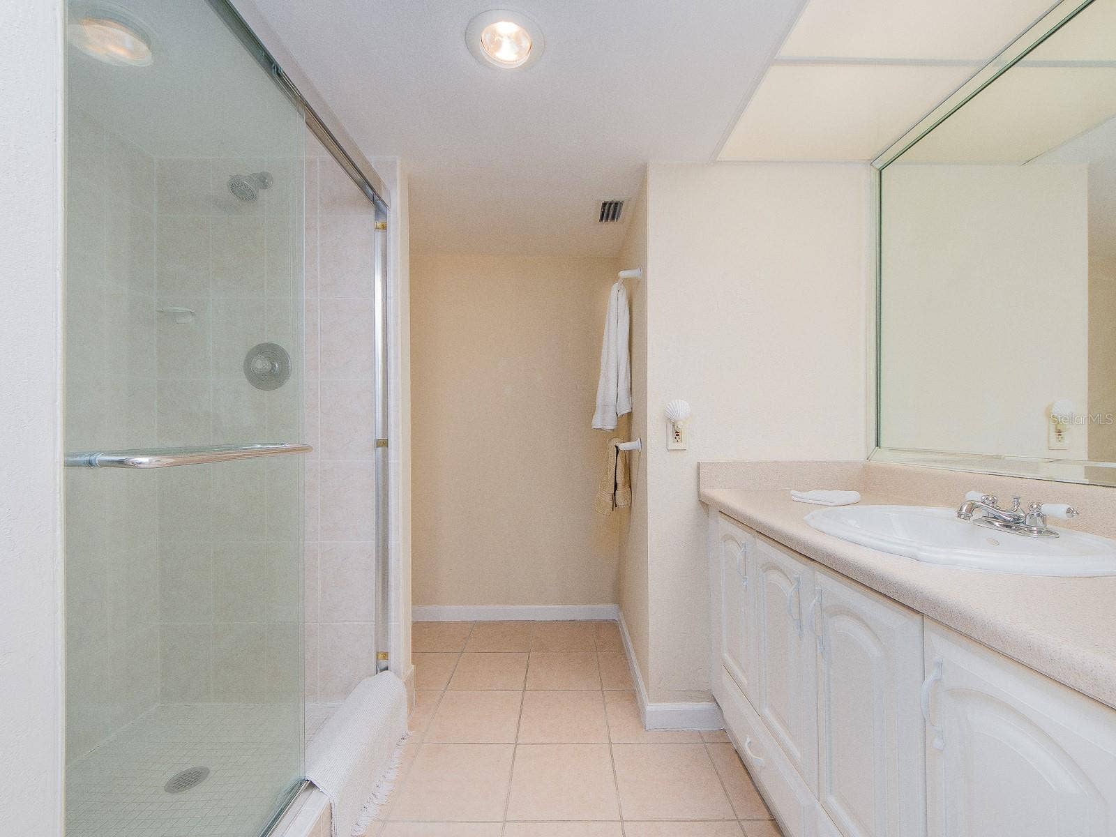 1430 GULF BOULEVARD, #110, Clearwater, FL 33767 1430 GULF BOULEVARD, #110, Clearwater, FL 33767