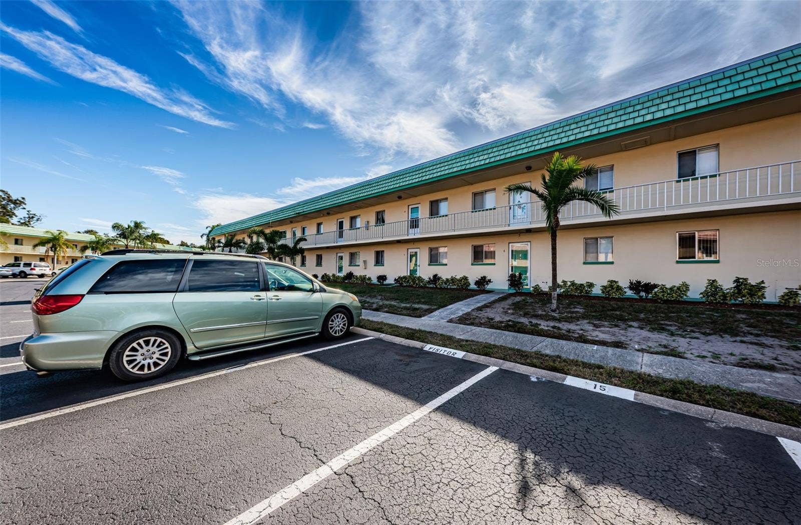 2001 GREENBRIAR BOULEVARD, #6, Clearwater, FL 33763