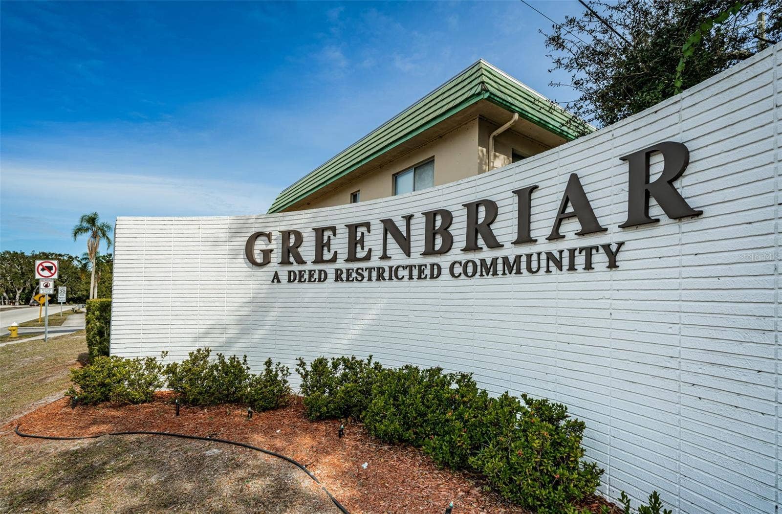 2001 GREENBRIAR BOULEVARD, #6, Clearwater, FL 33763
