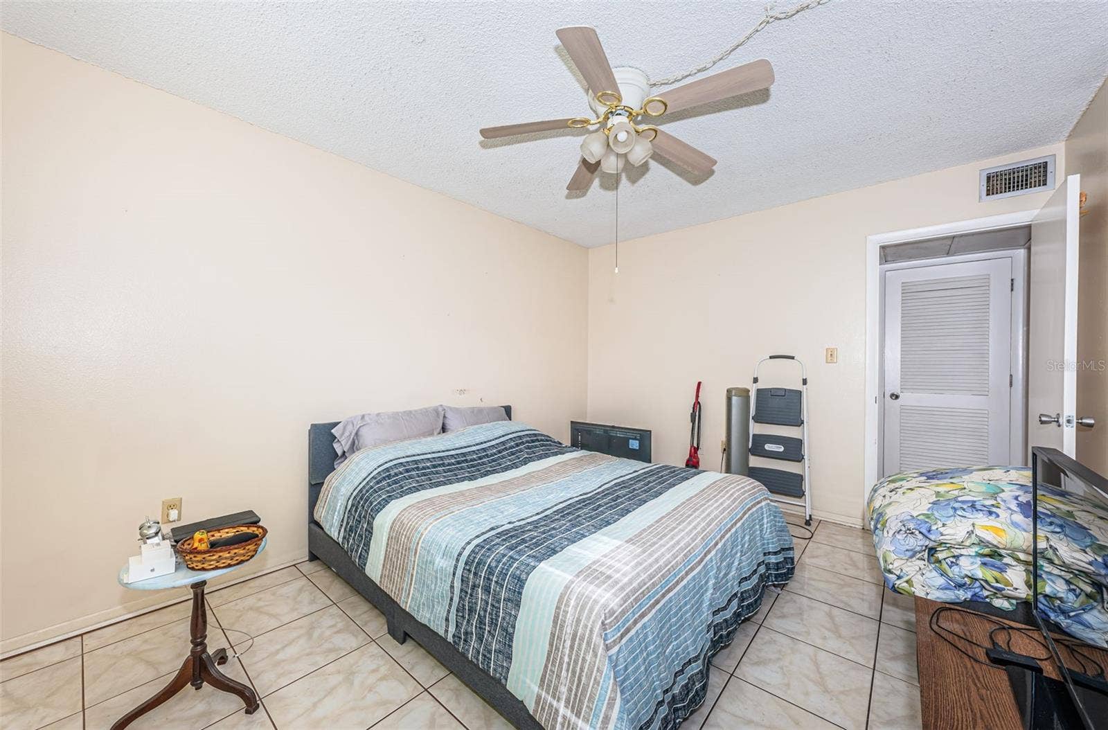 2001 GREENBRIAR BOULEVARD, #6, Clearwater, FL 33763