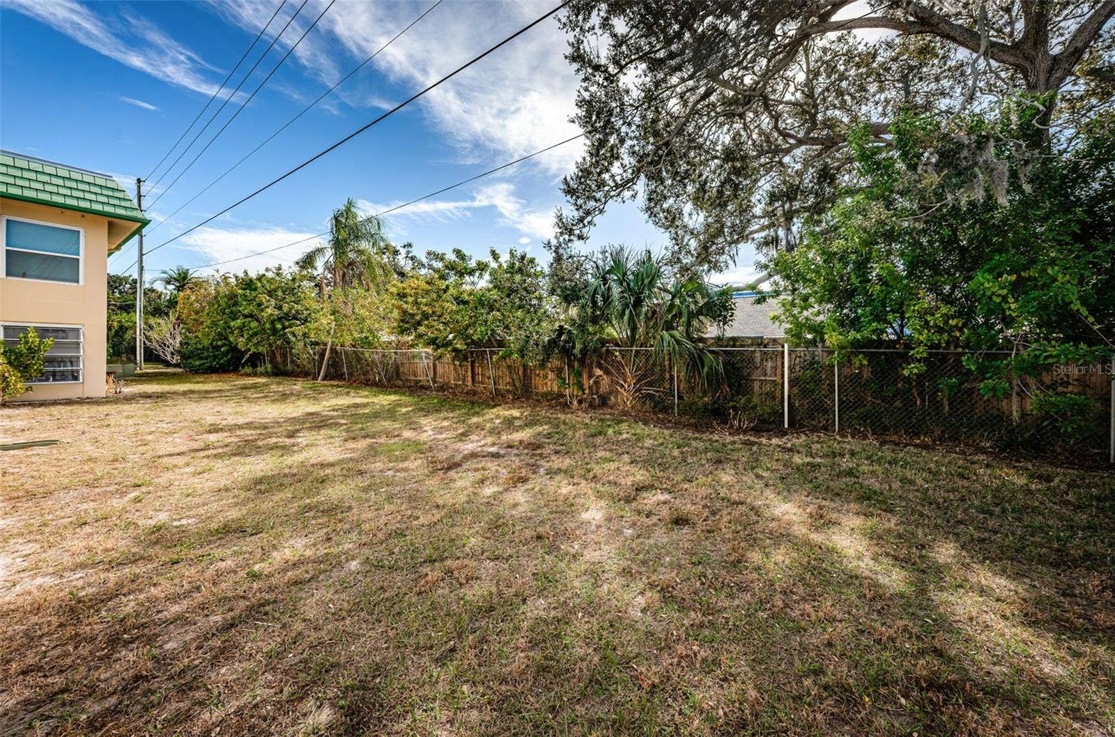 2001 GREENBRIAR BOULEVARD, #6, Clearwater, FL 33763