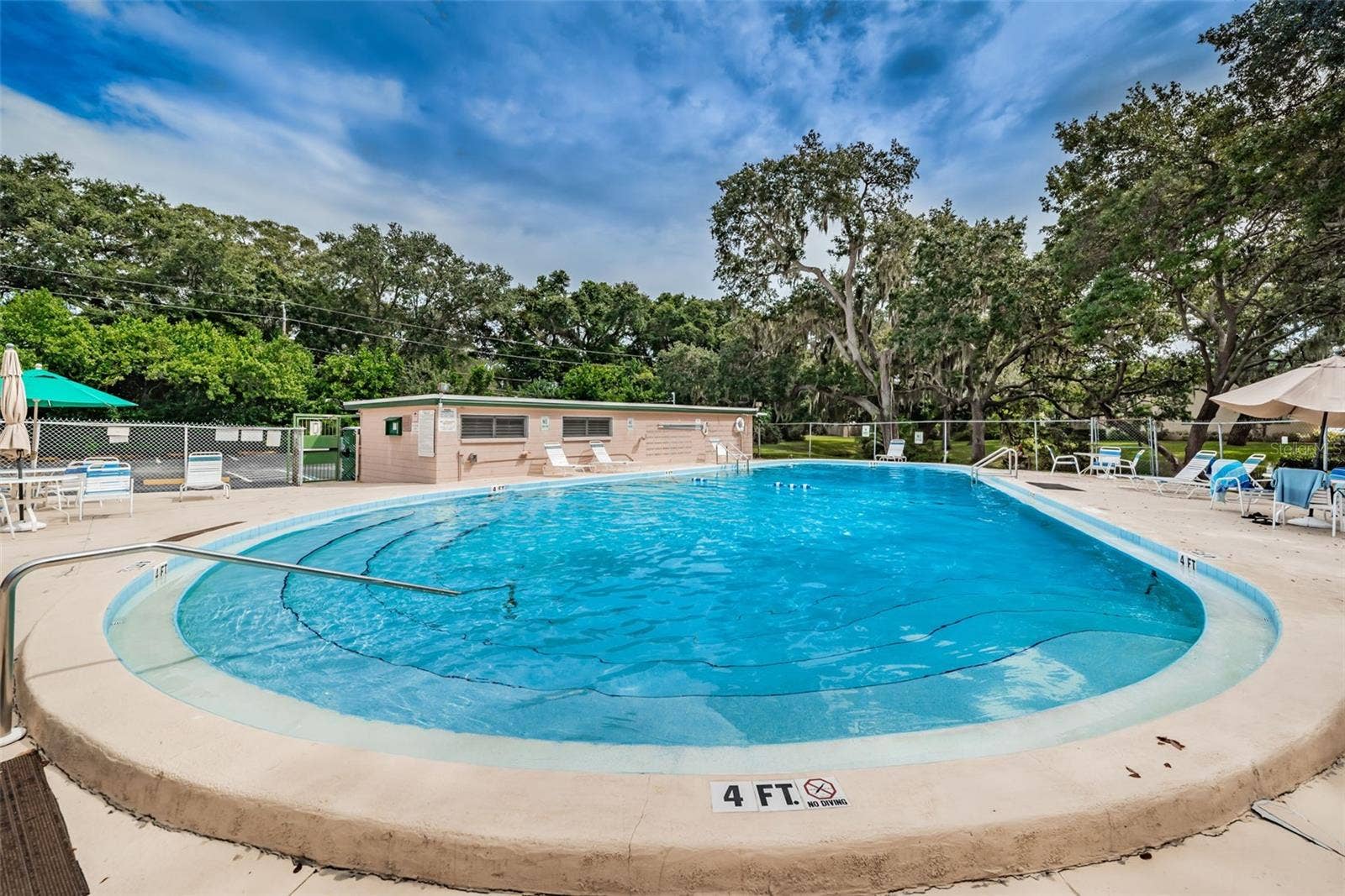 2001 GREENBRIAR BOULEVARD, #6, Clearwater, FL 33763