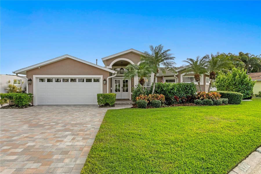 Property photo for 1320 52ND AVENUE NE, St Petersburg, FL