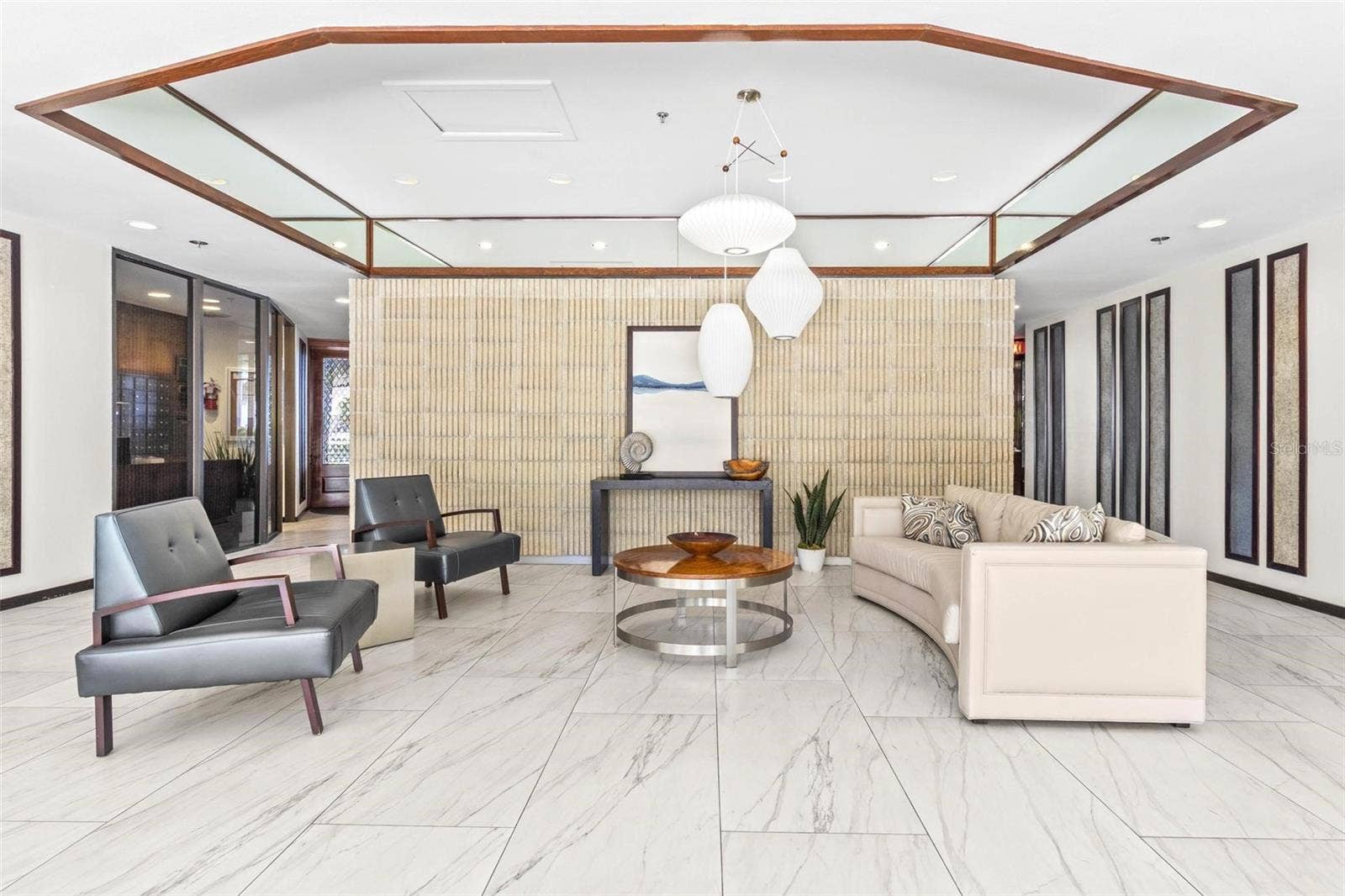 1660 GULF BOULEVARD, #607, Clearwater Beach, FL 33767 building main lobby