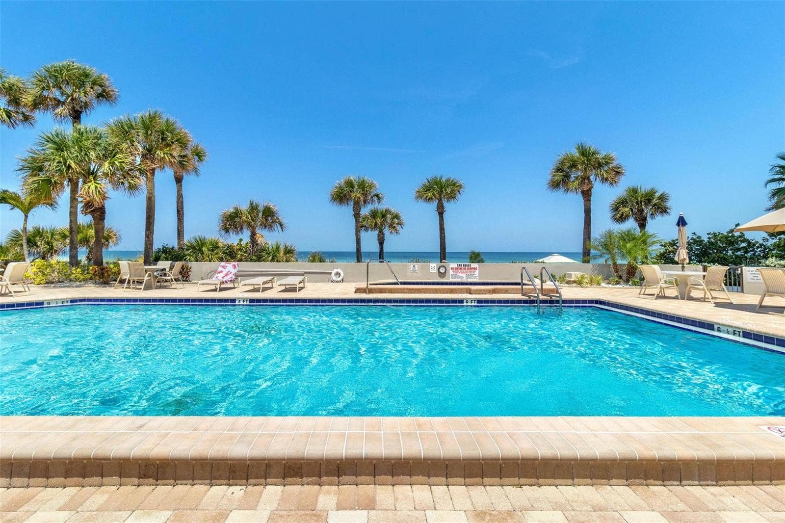 1660 GULF BOULEVARD, #607, Clearwater Beach, FL 33767 beachfront heated community pool