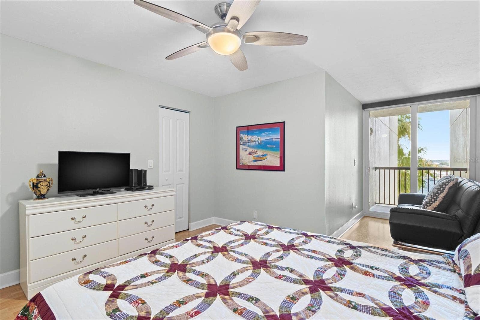 1660 GULF BOULEVARD, #607, Clearwater Beach, FL 33767 guest bedroom