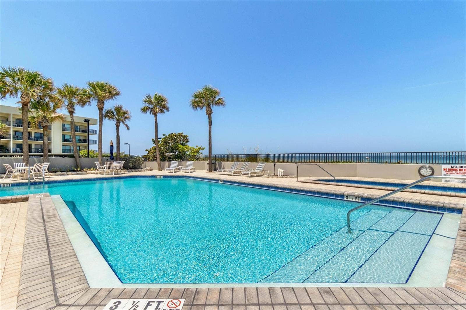1660 GULF BOULEVARD, #607, Clearwater Beach, FL 33767 beachfront community heated pool