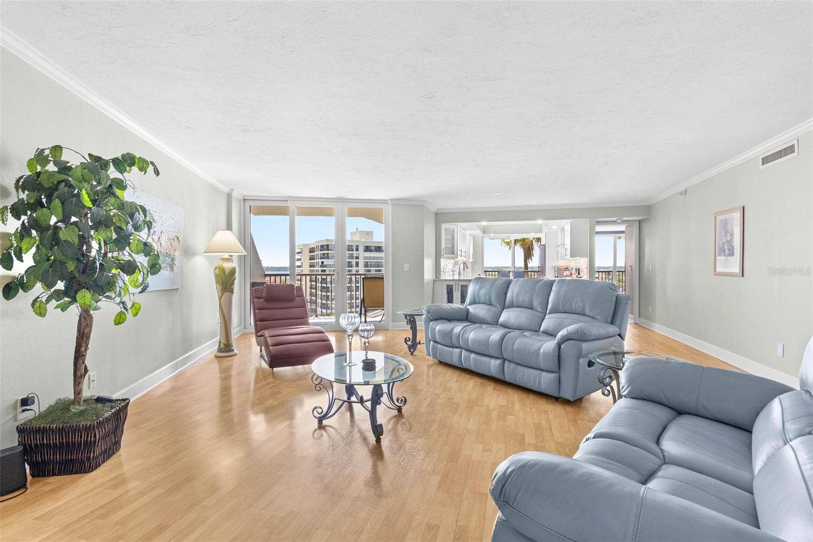 1660 GULF BOULEVARD, #607, Clearwater Beach, FL 33767 living area