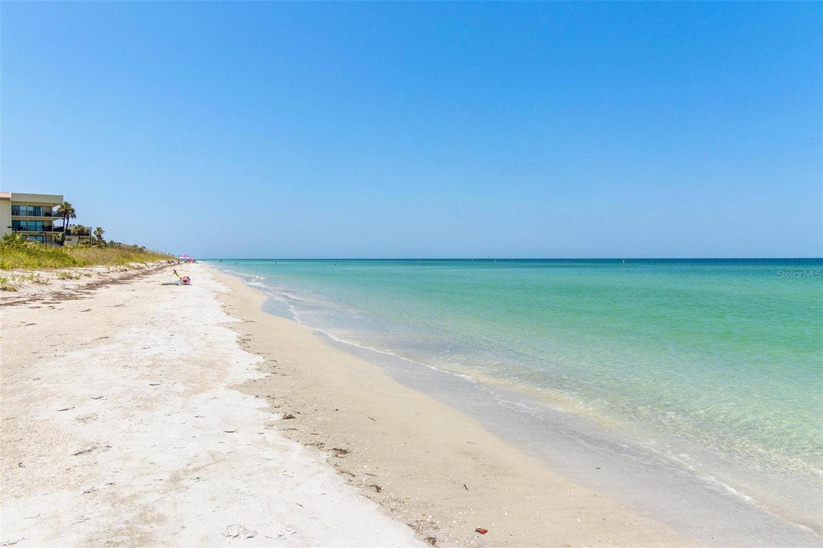 1660 GULF BOULEVARD, #607, Clearwater Beach, FL 33767 community beach and gulf access