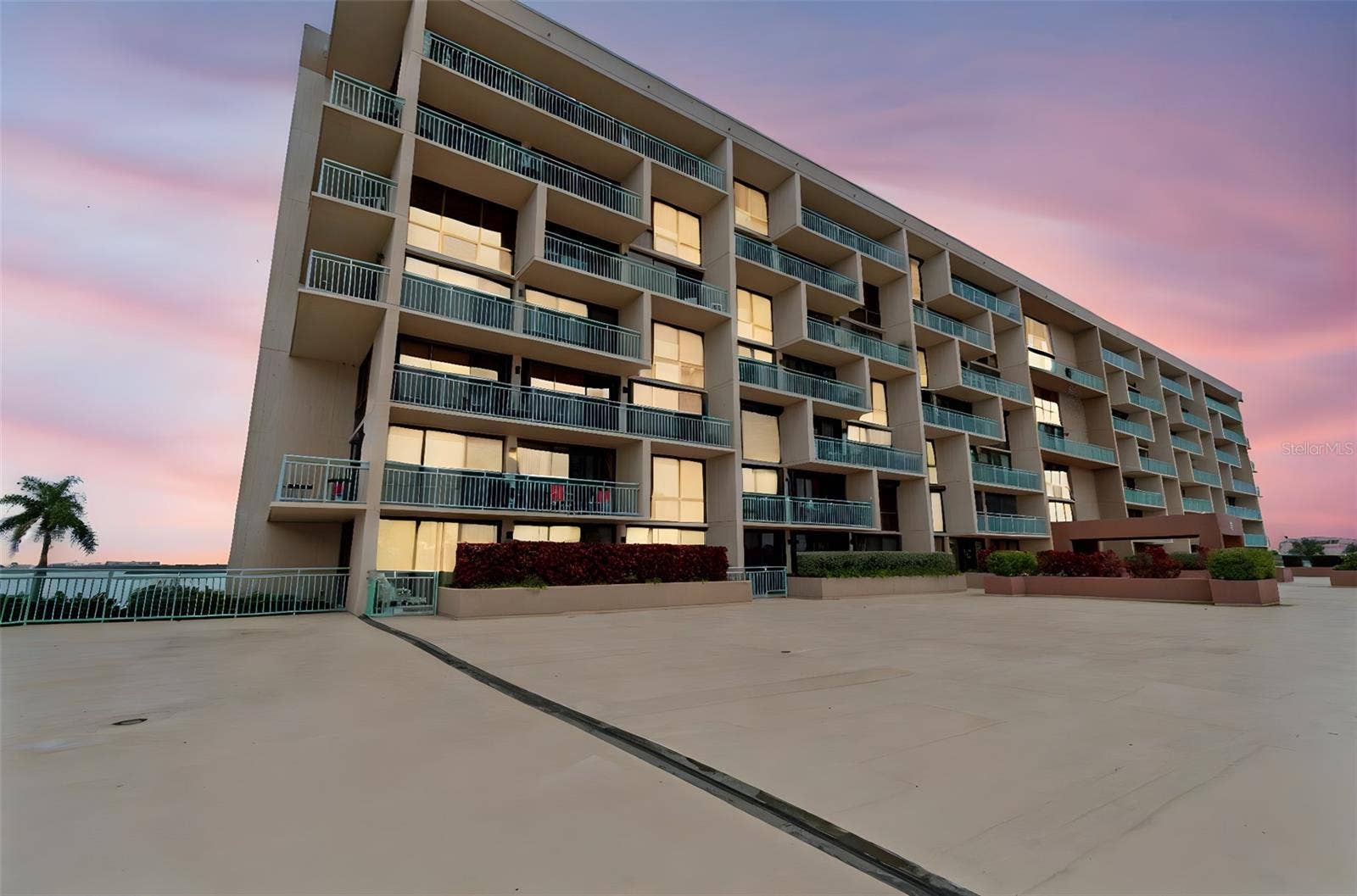 1 KEY CAPRI, #101E, Treasure Island, FL 33706 1 KEY CAPRI, #101E, Treasure Island, FL 33706