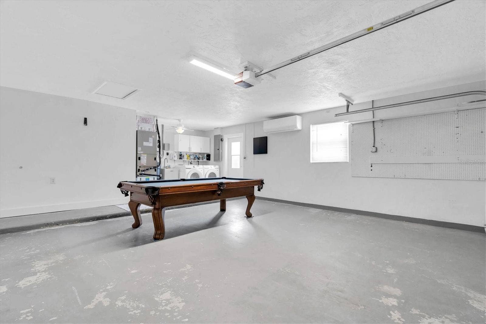 4200 46TH AVENUE S, St Petersburg, FL 33711 Oversized garage