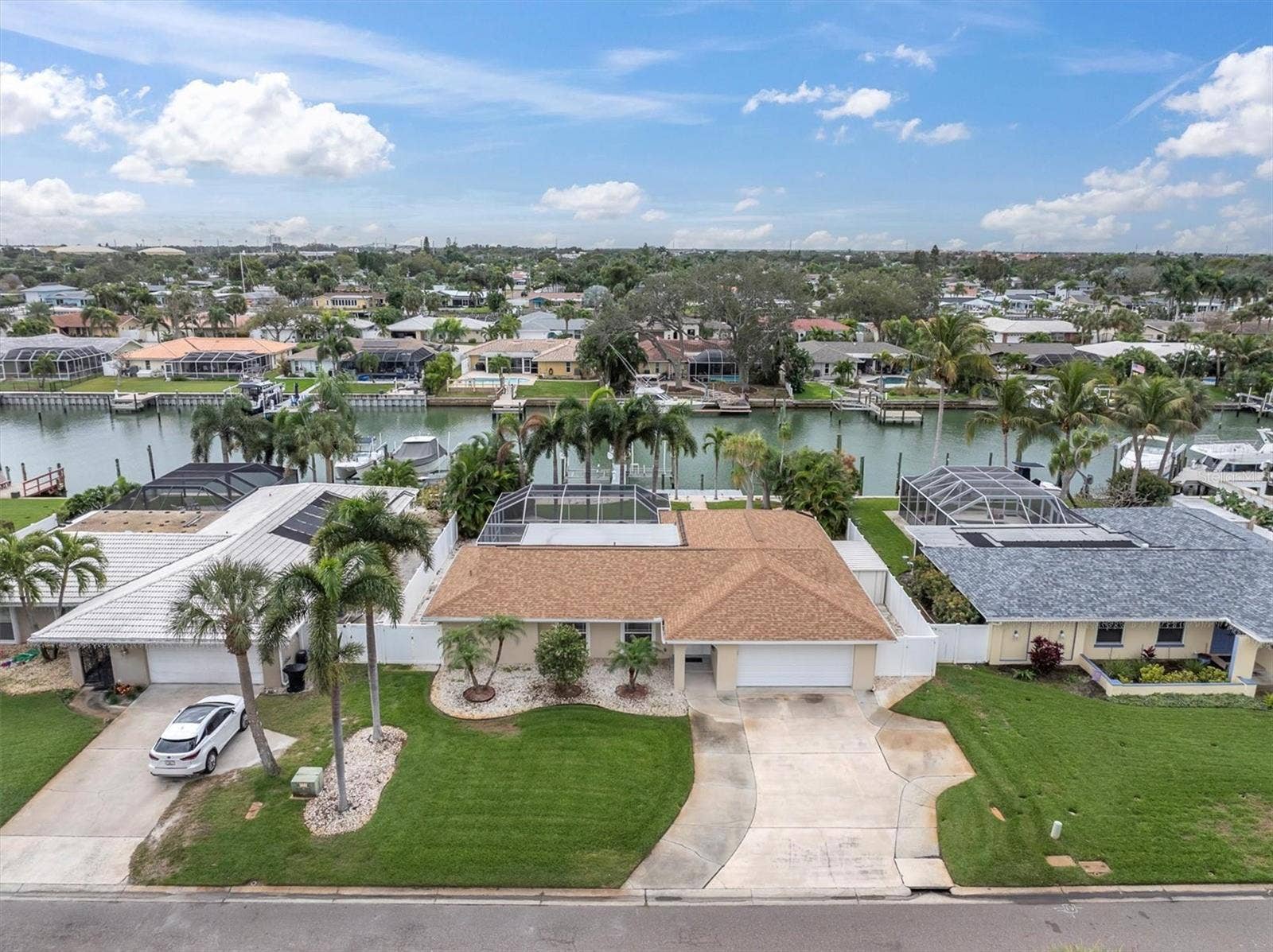 4200 46TH AVENUE S, St Petersburg, FL 33711 aerial