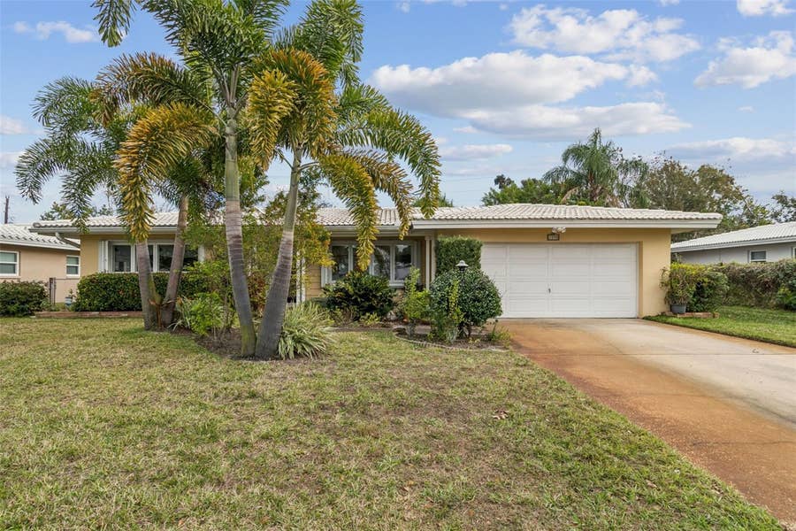 Property photo for 1399 EMBASSY DRIVE, Clearwater, FL