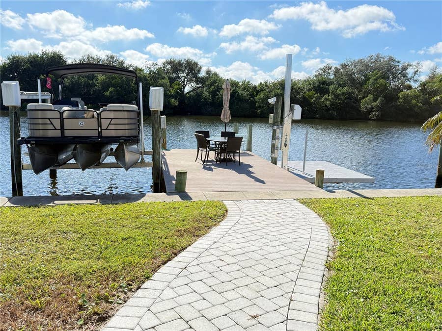 Property photo for 622 MOUNT OAK AVENUE NE, #733, St Petersburg, FL