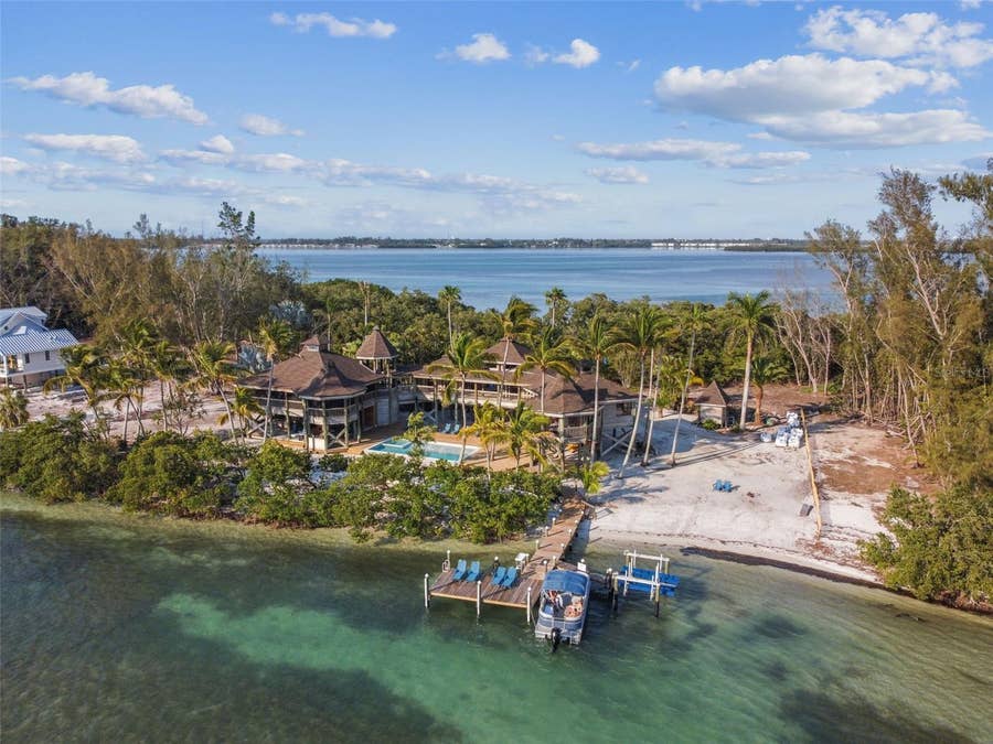 Property photo for 7147 LA LENAIRE DRIVE, Longboat Key, FL