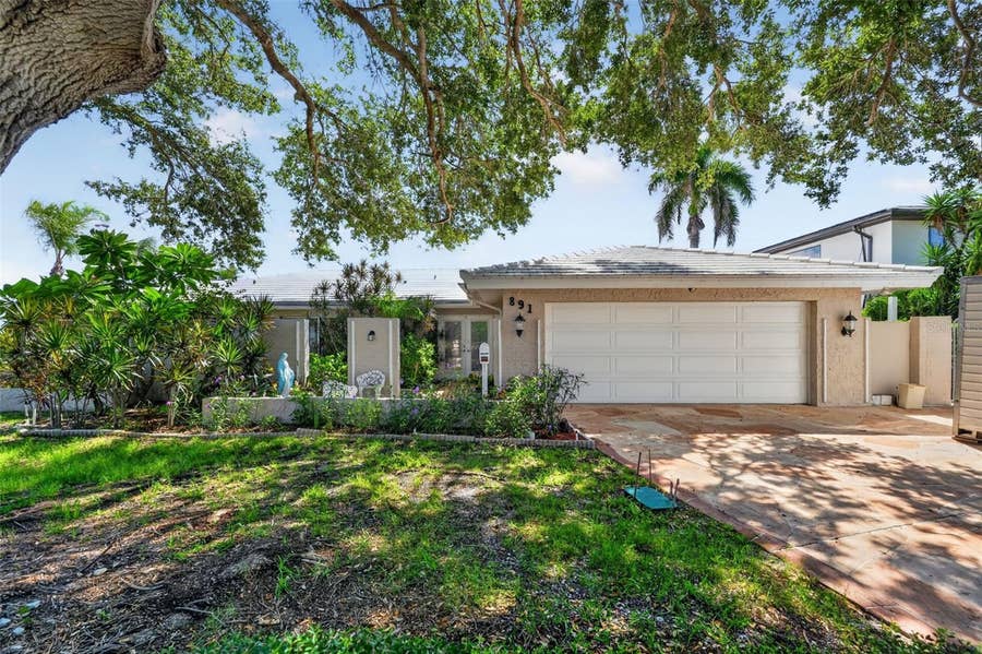 Property photo for 891 ISLAND WAY, Clearwater Beach, FL