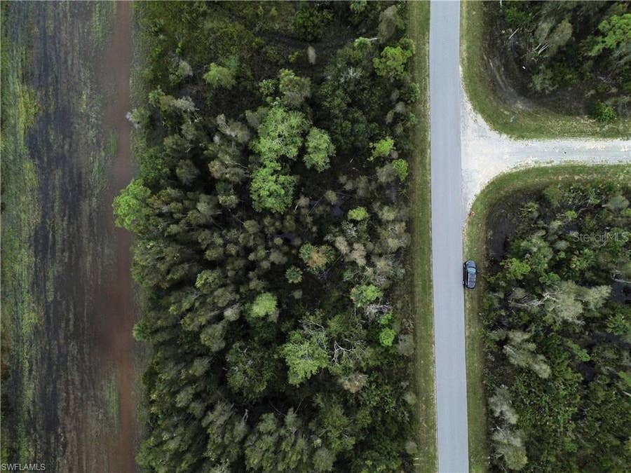 Property photo for 486 WESTCHESTER DRIVE, Lehigh Acres, FL