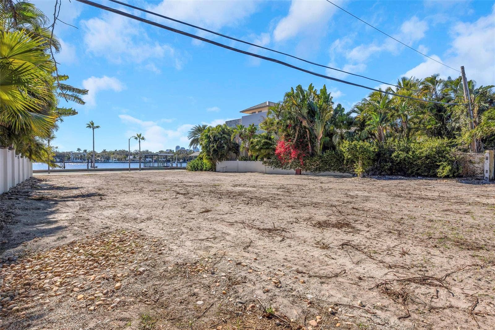 105 ESTADO WAY NE, St Petersburg, FL 33704 105 ESTADO WAY NE, St Petersburg, FL 33704