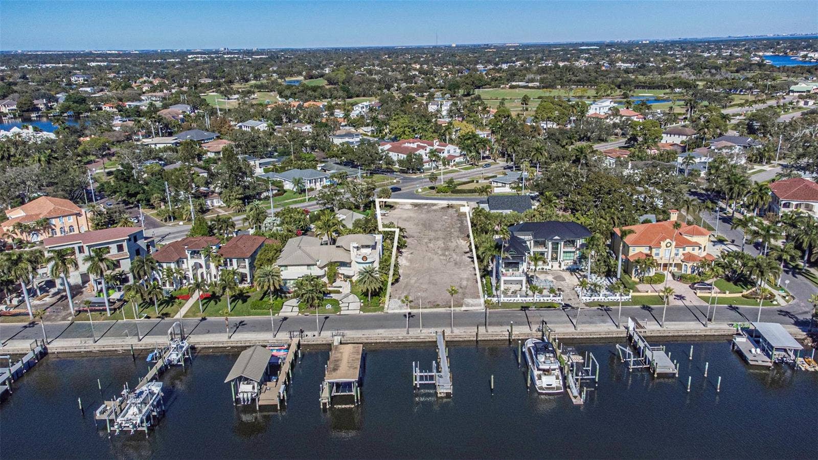 105 ESTADO WAY NE, St Petersburg, FL 33704 105 ESTADO WAY NE, St Petersburg, FL 33704