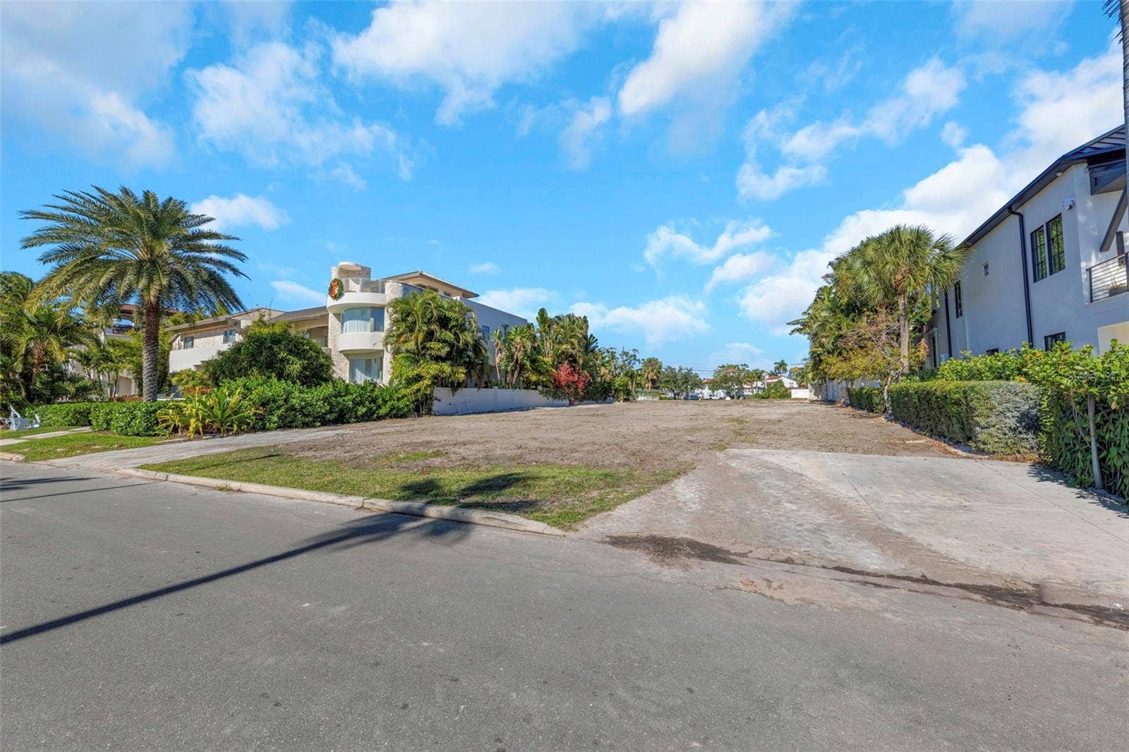 105 ESTADO WAY NE, St Petersburg, FL 33704 105 ESTADO WAY NE, St Petersburg, FL 33704