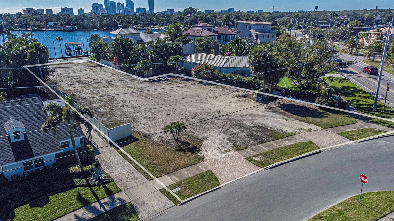 105 ESTADO WAY NE, St Petersburg, FL 33704 105 ESTADO WAY NE, St Petersburg, FL 33704