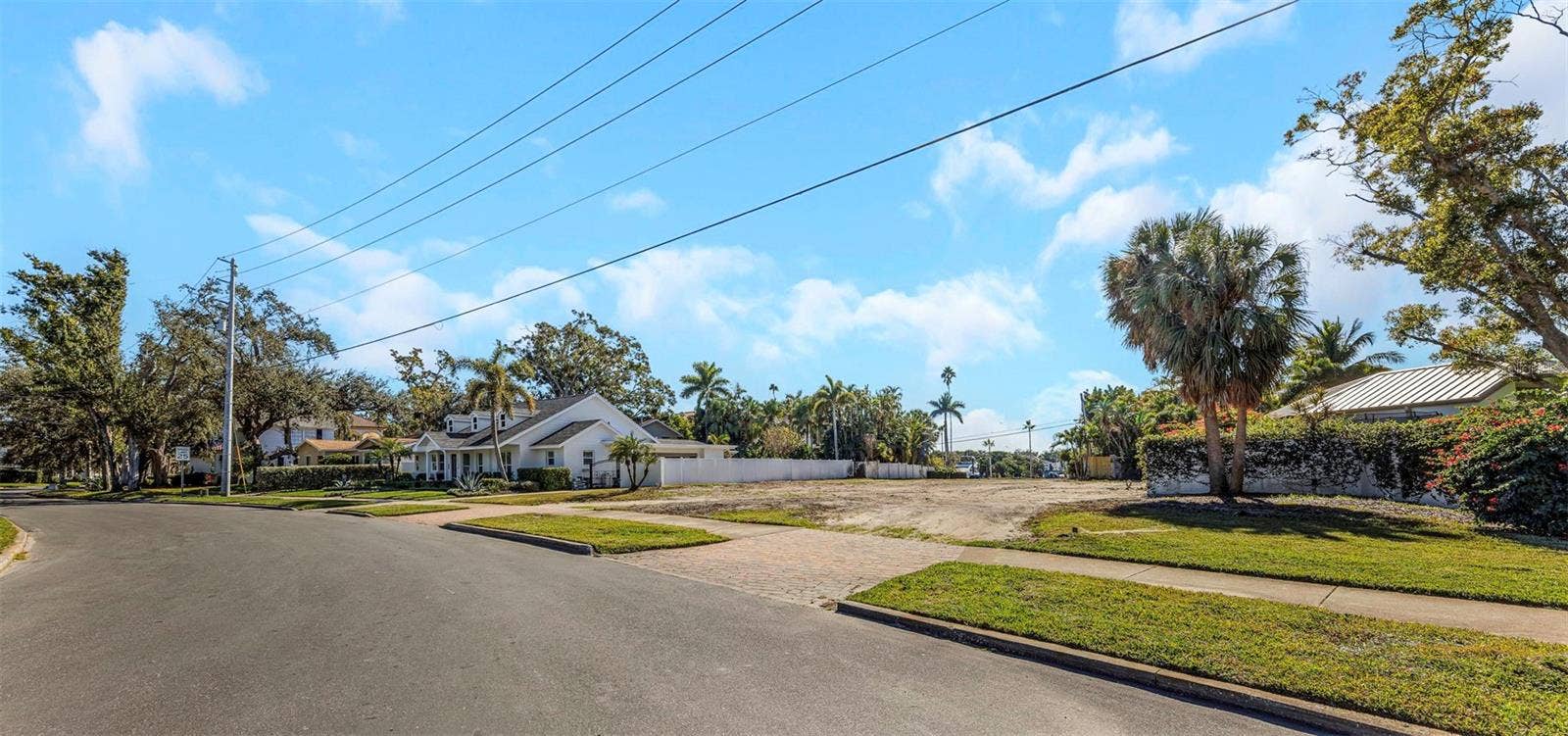 105 ESTADO WAY NE, St Petersburg, FL 33704 105 ESTADO WAY NE, St Petersburg, FL 33704