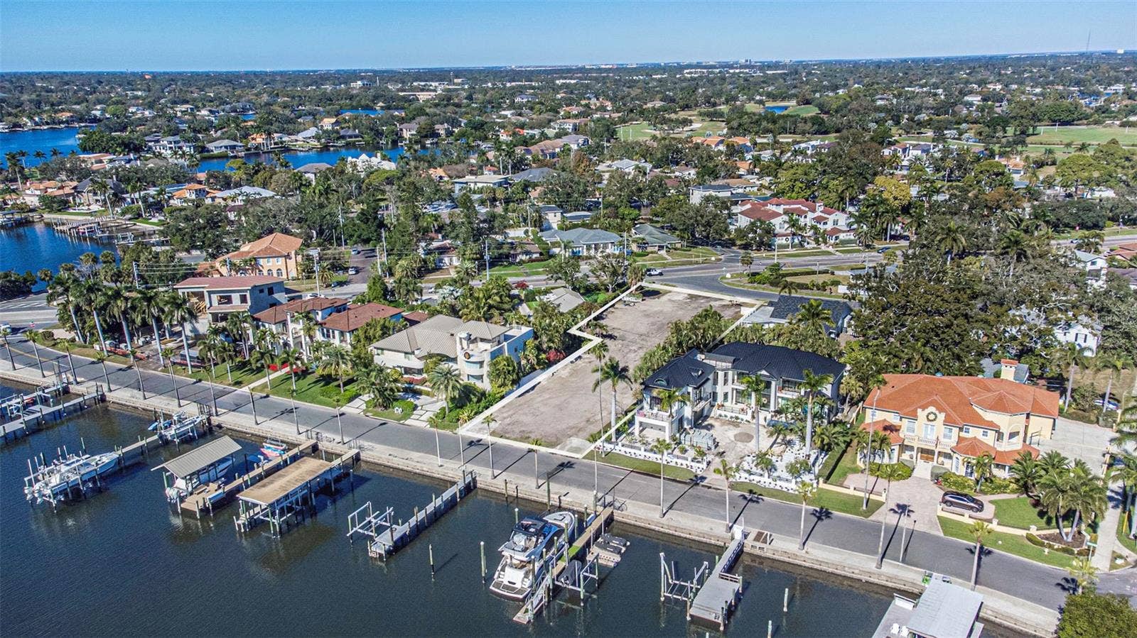 105 ESTADO WAY NE, St Petersburg, FL 33704 105 ESTADO WAY NE, St Petersburg, FL 33704