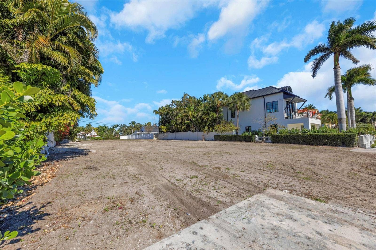 105 ESTADO WAY NE, St Petersburg, FL 33704 105 ESTADO WAY NE, St Petersburg, FL 33704