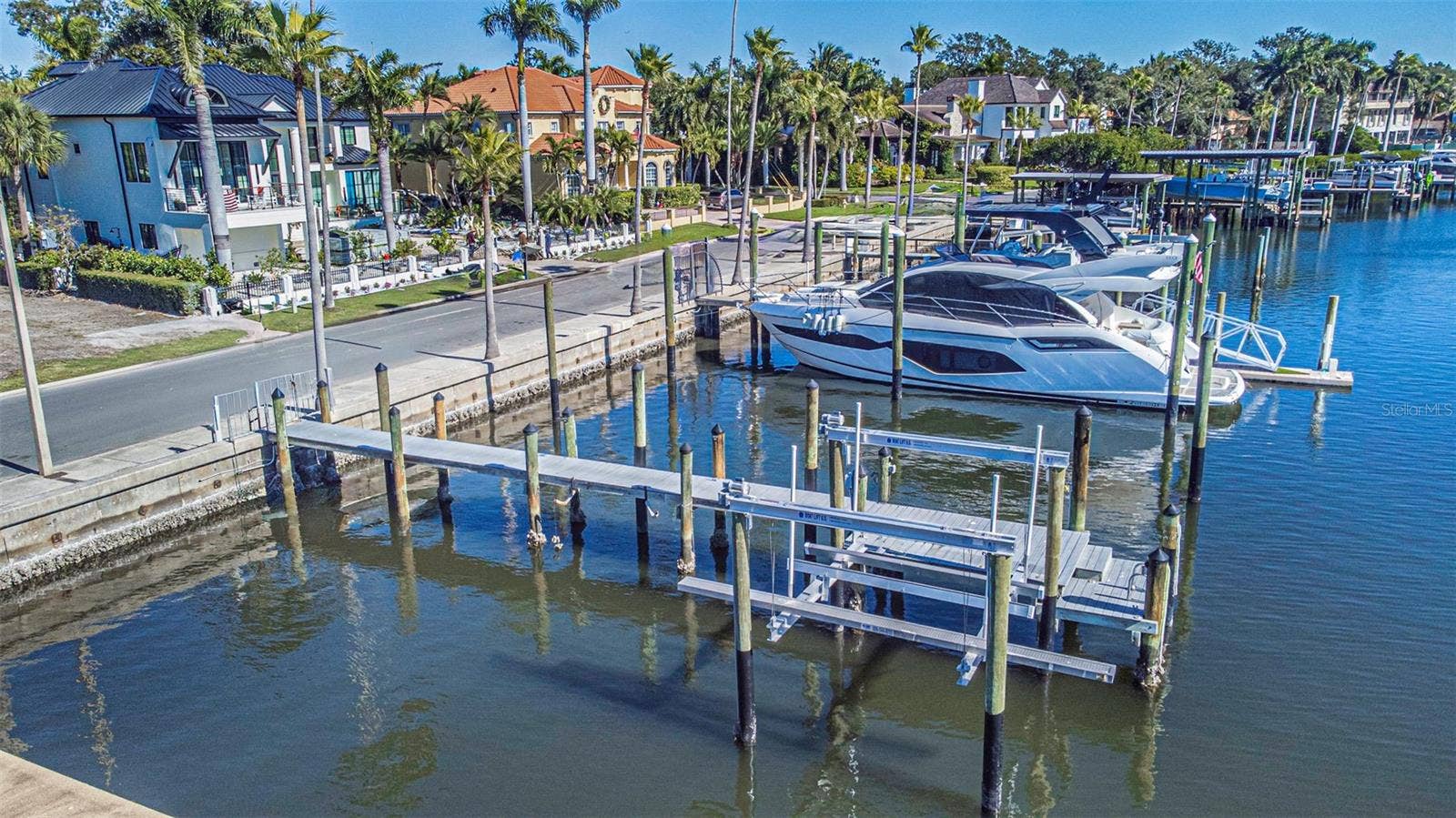 105 ESTADO WAY NE, St Petersburg, FL 33704 105 ESTADO WAY NE, St Petersburg, FL 33704