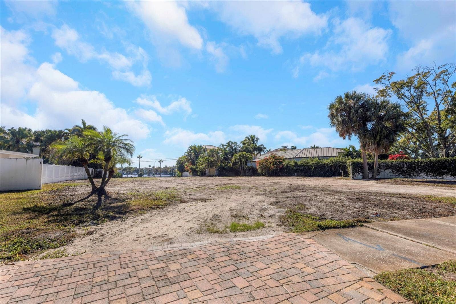 105 ESTADO WAY NE, St Petersburg, FL 33704 105 ESTADO WAY NE, St Petersburg, FL 33704