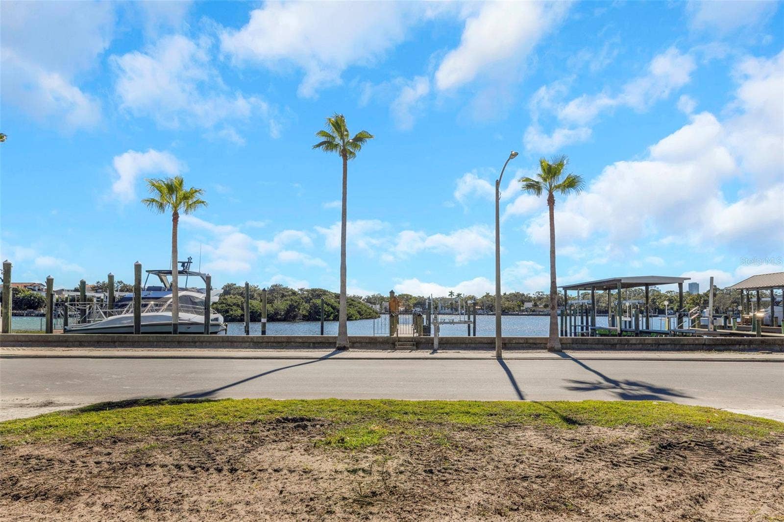 105 ESTADO WAY NE, St Petersburg, FL 33704 105 ESTADO WAY NE, St Petersburg, FL 33704